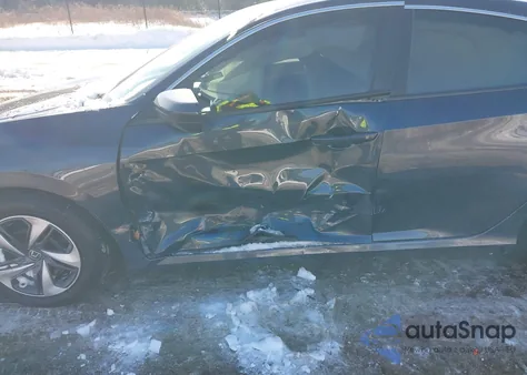 2019 Honda Civic Lx z USA, uszkodzony, nr VIN 2HGFC2F67KH549008